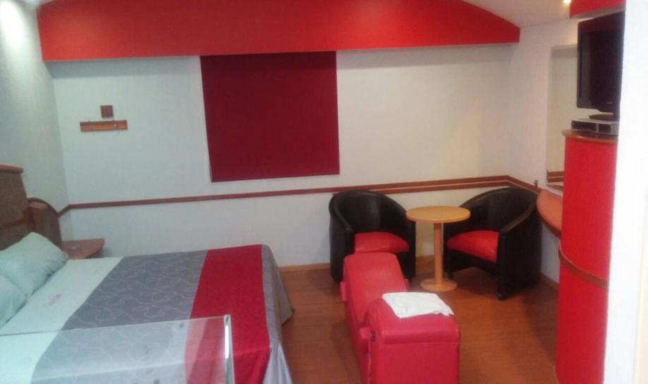 Auto Hotel Casa Grande Саламанка Екстериор снимка